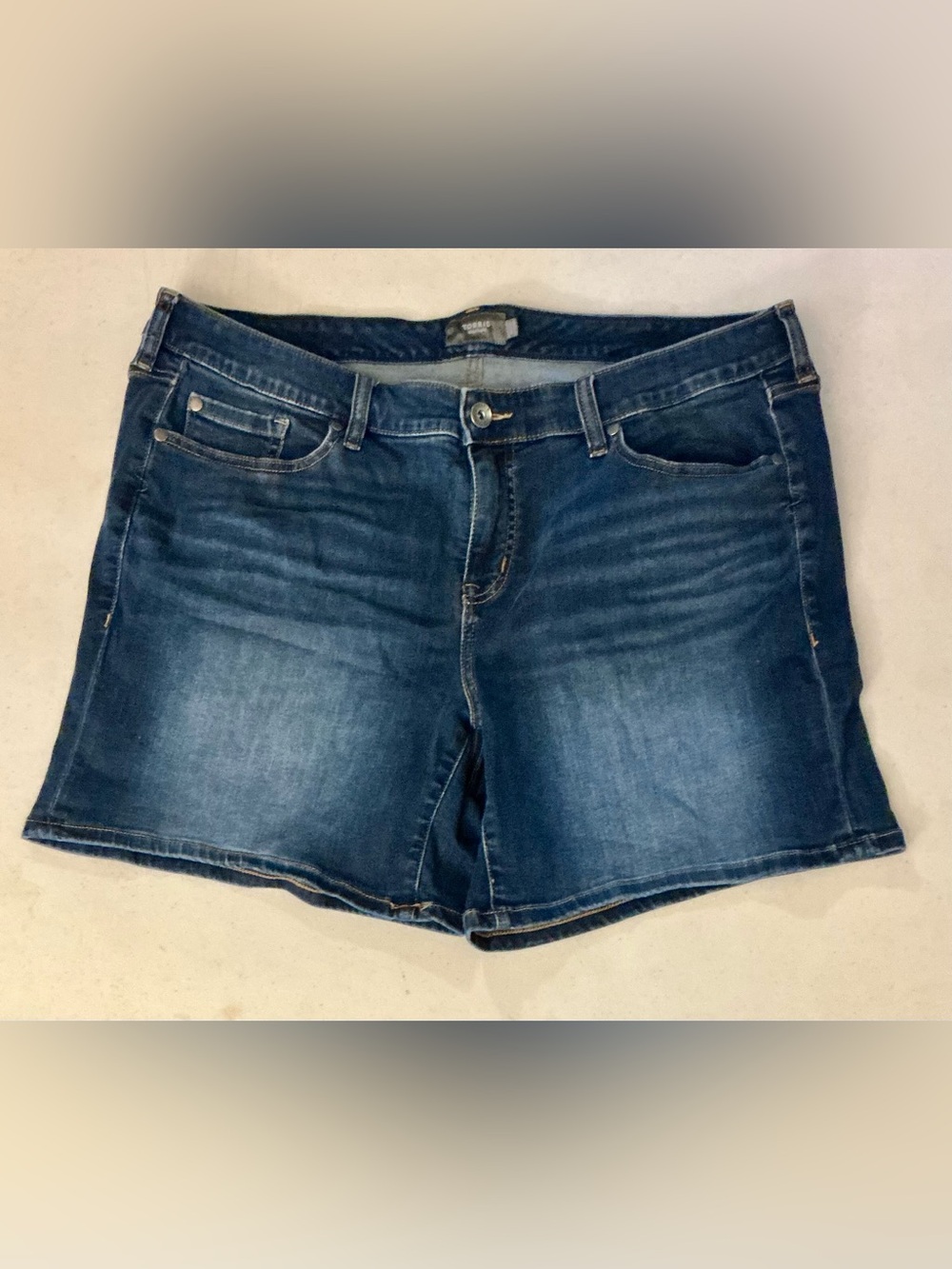 Torrid Feel The Fit Dark Wash Stretch Denim Shorts Size 20 Plus Size